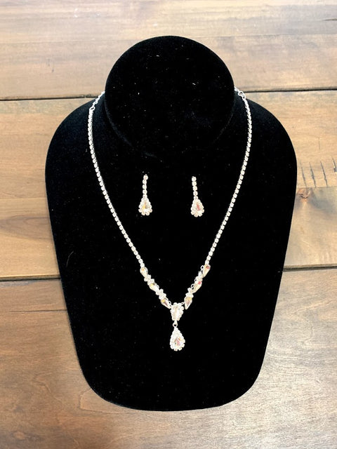 Cutie Diamond Princess tear drop Necklace Set -18405