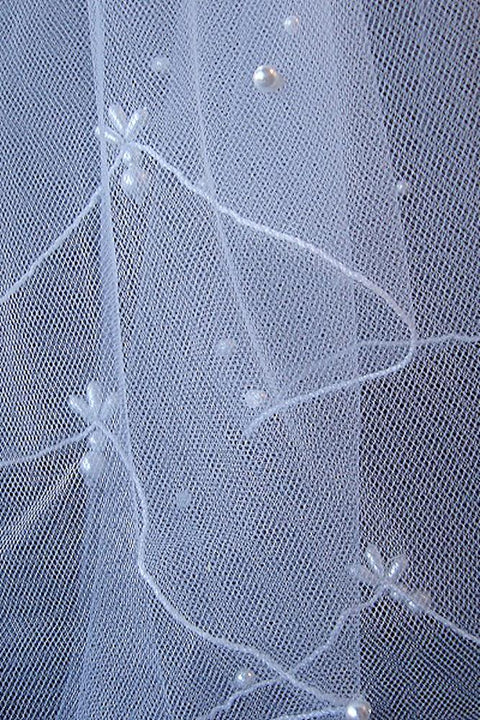 Veil Embedded with Pearls